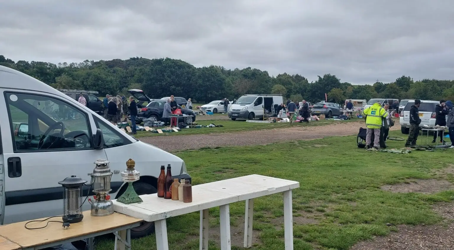 Needham Car Boot Traders and Cars