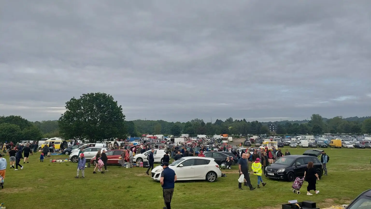 Needham Car Boot Traders and Cars